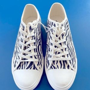 New American Eagle Outfitters Zebra Prints Canvas Low Top Sneakers Shoes 8